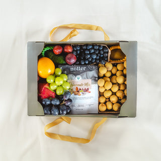 Healthy Nuts & Fruit Gift Box