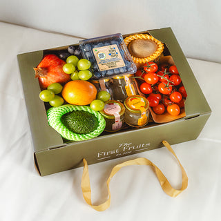 birds nest with fruit gift box