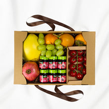 Load image into Gallery viewer, Berry Essence &amp; Fruit Gift Box
