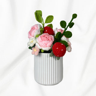 Crotchet Bloom Vase, Blush