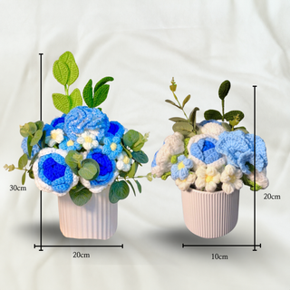 Crochet Bloom Vase, Azure
