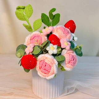 Crochet Bloom Vase, Blush