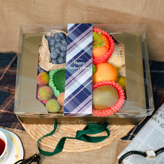 The Father's Day Omakase Fruit Gift Box (Petit)